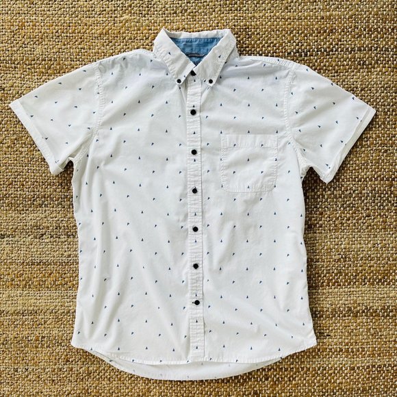 Izod Other - IZOD Men's Short Sleeve Sailboat Shirt L